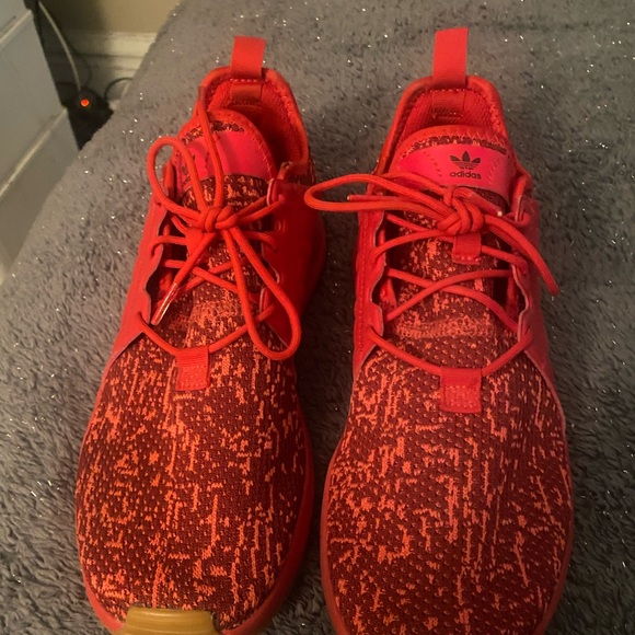 Big kids adidas sneakers - Picture 1 of 3